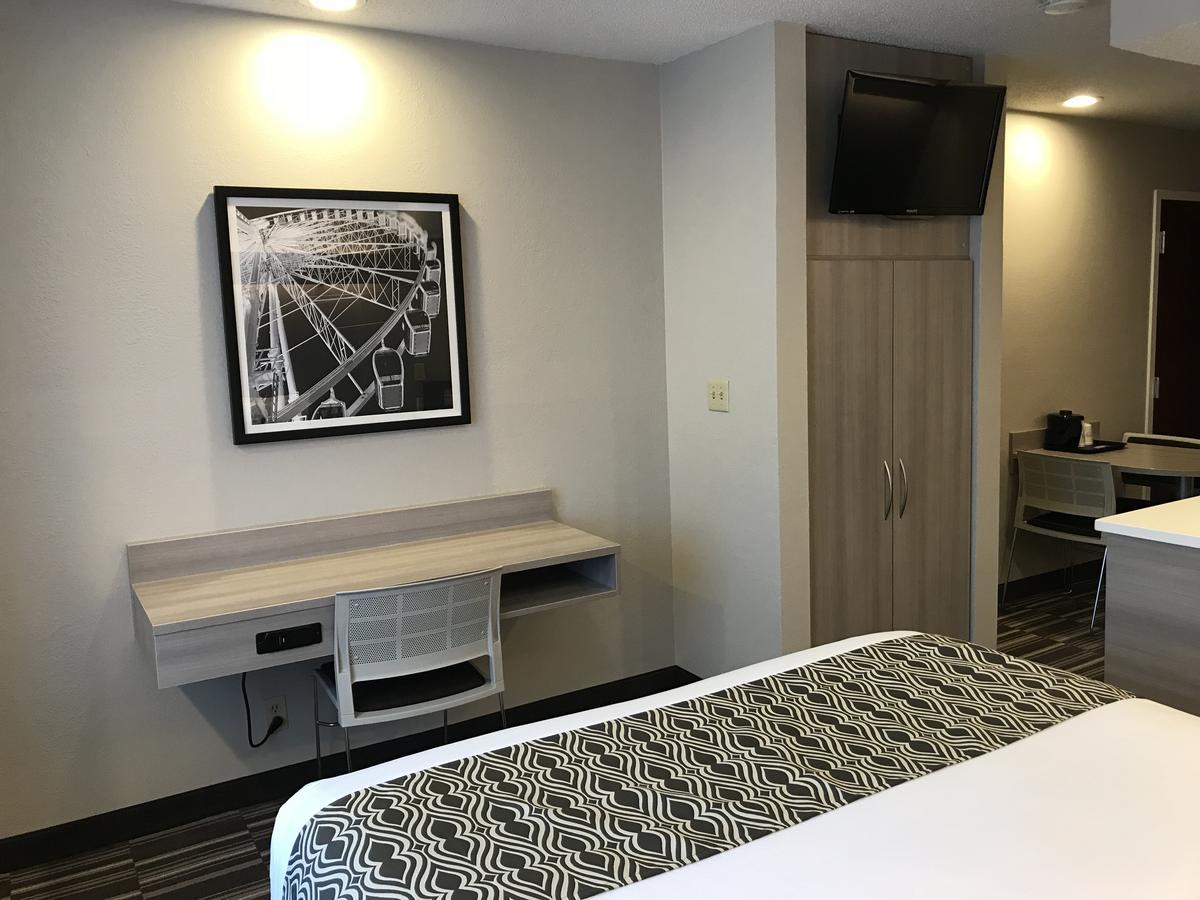 Microtel Inn & Suites By Wyndham Atlanta Buckhead Area Екстер'єр фото