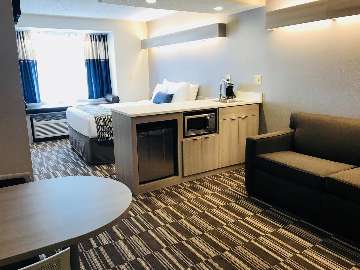 Microtel Inn & Suites By Wyndham Atlanta Buckhead Area Екстер'єр фото