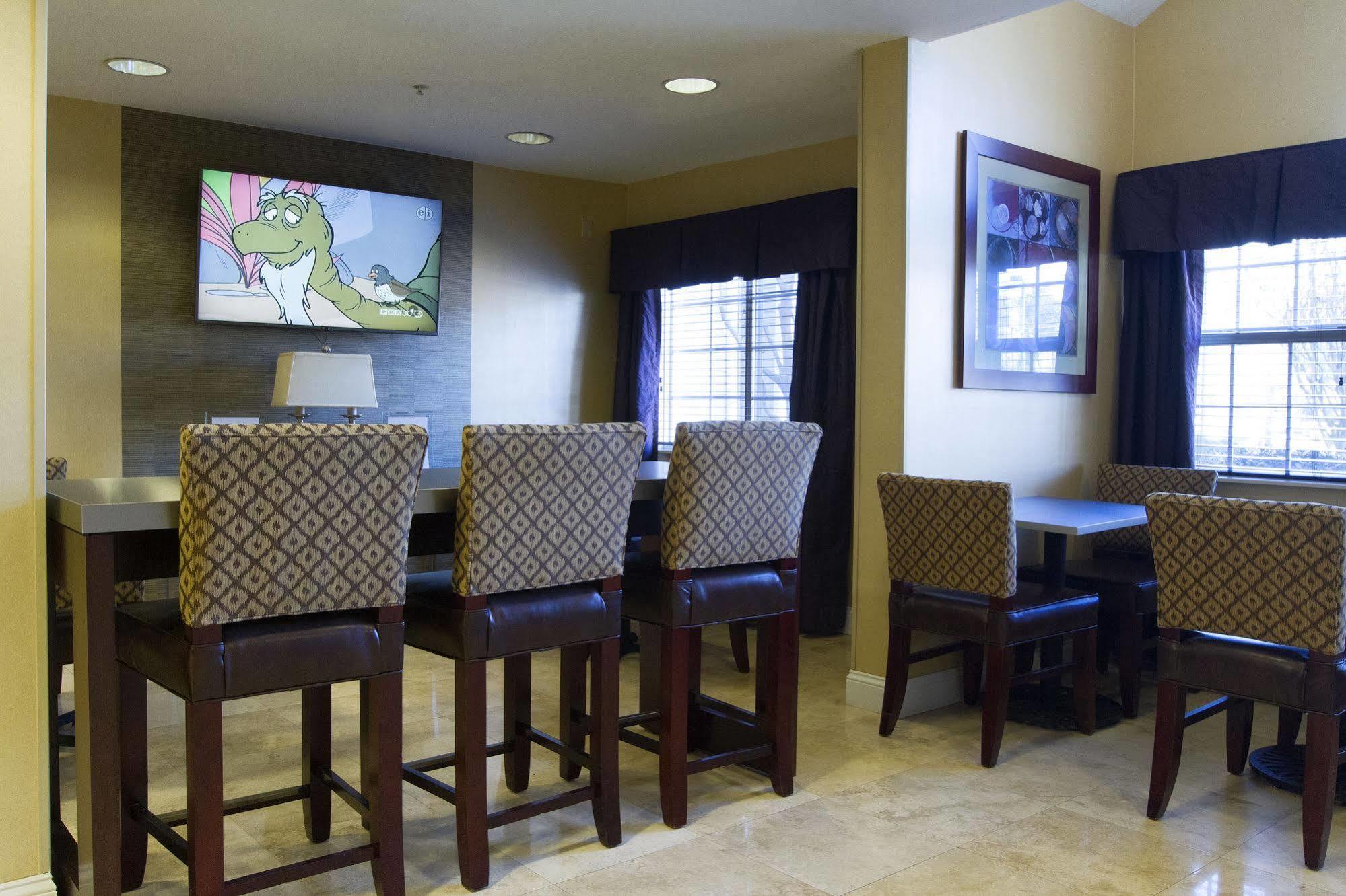 Microtel Inn & Suites By Wyndham Atlanta Buckhead Area Екстер'єр фото