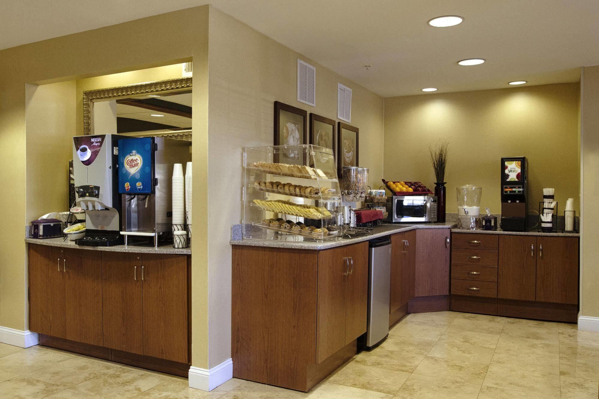 Microtel Inn & Suites By Wyndham Atlanta Buckhead Area Екстер'єр фото